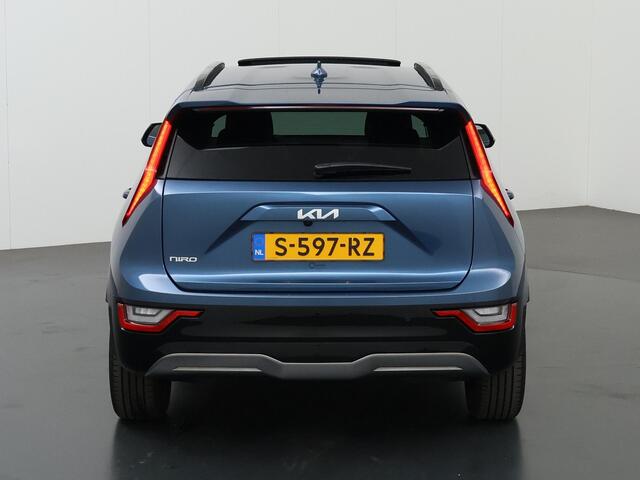 KIA e-Niro EV DynamicPlusLine 64.8 kWh | Panoramadak | Stoel/Stuurwielverwarming | Head-Up Display | Dodehoek detectie |