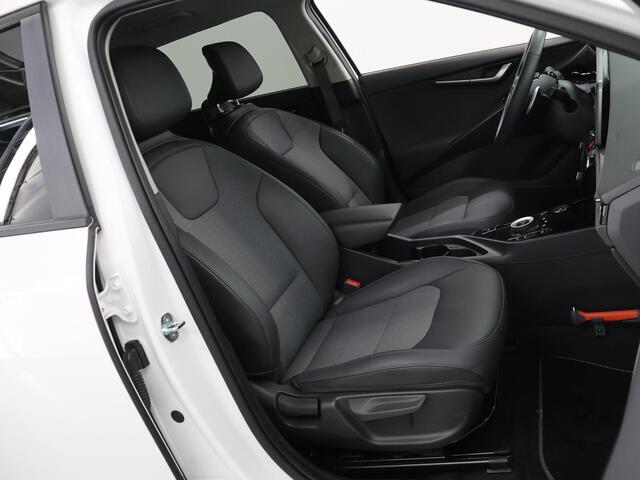 KIA e-Niro EV Edition 64.8 kWh | Stoel/Stuurwielverwarming | Adaptieve Cruise Control | Keyless Go | Navigatie | Climate Control |