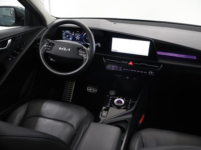 KIA e-Niro EV ExecutiveLine 64.8 kWh | Panoramadak | Harman/kardon audio | Stoelventilatie | Remote smart Parking | Elektrisch verstelb. bestuurdersstoel met geheugen |