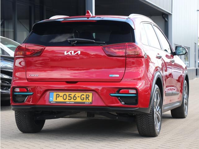 KIA e-Niro ExecutiveLine 64 kWh I 3-Fase I Schuifdak I Leder I JBL