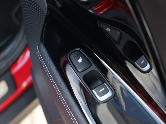 KIA e-Niro ExecutiveLine 64 kWh I 3-Fase I Schuifdak I Leder I JBL