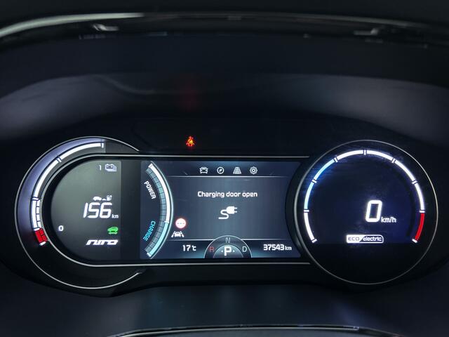 KIA e-Niro ExecutiveLine 64 kWh | Schuif-/kanteldak | 3-Fase | JBL | Stoelkoeling | Dodehoekdetector |