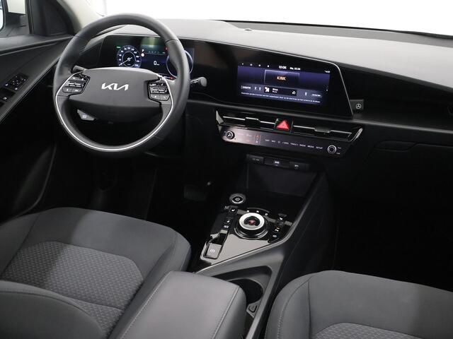 KIA e-Niro EV DynamicLine 64.8 kWh | Trekhaak | Navigatiesysteem | Parkeercamera | Stoelverwarming | Carplay |