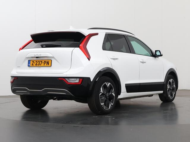 KIA e-Niro EV Edition Advanced 64.8 kWh | Navigatie | Parkeercamera | Lederen Bekleding | Stoel/Stuurwielverwarming | Elektrisch Verstelbare Bestuurdersstoel |