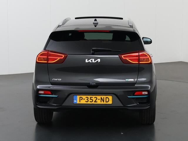 KIA e-Niro DynamicPlusLine 64 kWh | SOH 96% | Panoramadak | Stoel/Stuurwielverwarming | Adaptieve Cruise Control | Keyless Go | LED Koplampen |
