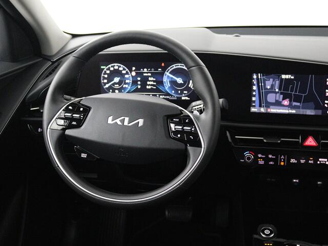 KIA e-Niro EV DynamicPlusLine 64.8 kWh | Leder | Trekhaak | Apple Carplay/Android Auto | NL Auto | NAP |