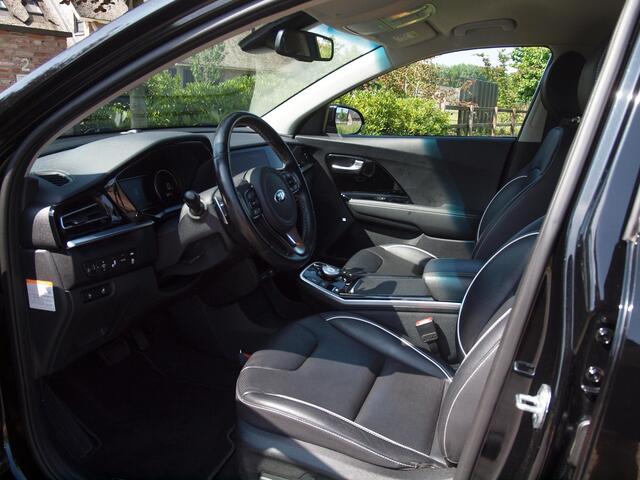 KIA e-Niro ExecutiveLine 64 kWh | Facelift | Camera | Apple Carplay | Cruise Control | JBL | Leer |
