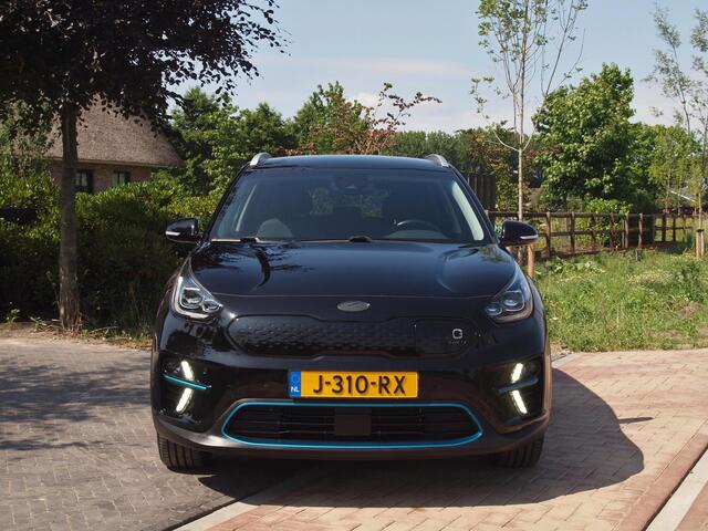KIA e-Niro ExecutiveLine 64 kWh | Facelift | Camera | Apple Carplay | Cruise Control | JBL | Leer |