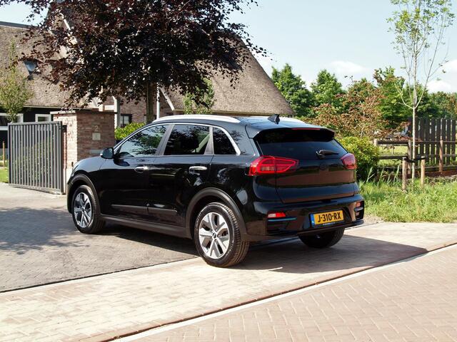 KIA e-Niro ExecutiveLine 64 kWh | Facelift | Camera | Apple Carplay | Cruise Control | JBL | Leer |