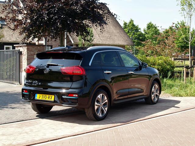 KIA e-Niro ExecutiveLine 64 kWh | Facelift | Camera | Apple Carplay | Cruise Control | JBL | Leer |