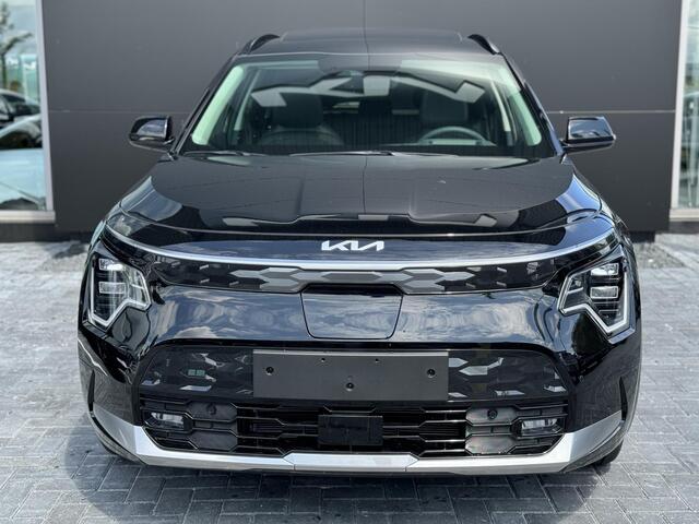 KIA e-Niro EV Plus 64.8 kWh Lease vanaf ¤599,- p/m! | VOORRAAD ACTIE! | Head-up display | Schuif/kantel dak | Stoelverwarming
