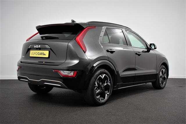 KIA e-Niro EV DynamicPlusLine 64.8 kWh | DEMO ! | Navigatie Half Leder Schuif-kantel dak Electrisch bedienbare achterklep DAB Led Camera Extra Getint Glas Lichtmetalen Velgen
