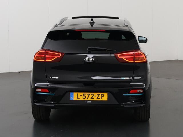 KIA e-Niro ExecutiveLine 64 kWh | Navigatie | Parkeercamera | Stoelverwarming/verkoeling | Keyless Go |