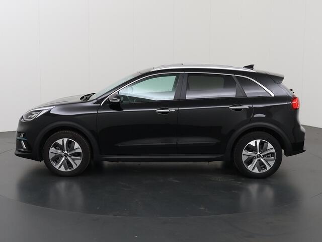 KIA e-Niro ExecutiveLine 64 kWh | Navigatie | Parkeercamera | Stoelverwarming/verkoeling | Keyless Go |
