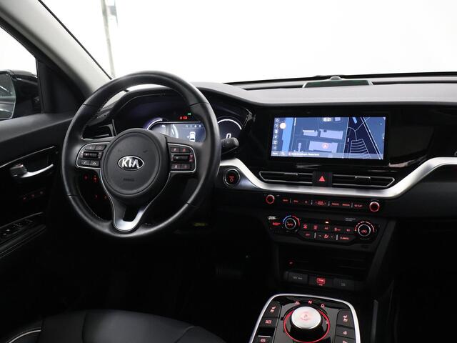 KIA e-Niro ExecutiveLine 64 kWh | Navigatie | Parkeercamera | Stoelverwarming/verkoeling | Keyless Go |