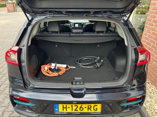 KIA e-Niro ExecutiveLine 64 kWh RIJKLAAR / STOELVERW. + VERKOEL. / CAMERA /
