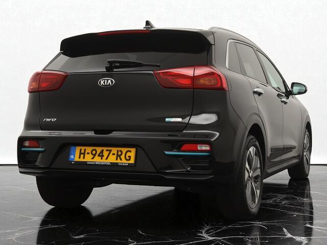 KIA e-Niro 64kWh ExecutiveLine 3 Fase - Lederen bekleding - Stoel- en stuurverwarming - Navigatie - Camera - JBL - Fabrieksgarantie tot 04-2027