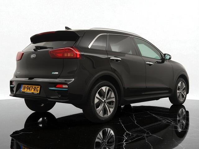 KIA e-Niro 64kWh ExecutiveLine 3 Fase - Lederen bekleding - Stoel- en stuurverwarming - Navigatie - Camera - JBL - Fabrieksgarantie tot 04-2027