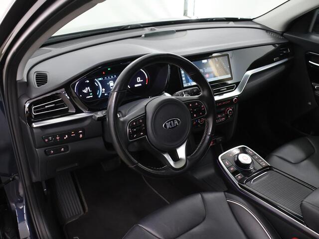 KIA e-Niro ExecutiveLine 64 kWh | Panoramadak | Lederen Bekleding | JBL Audio | Dodehoekdetectie | Stoel/Stuurwielverwarming | Stoelventilatie | Elektrisch bedienbare bestuurdersstoel met geheugenfunctie