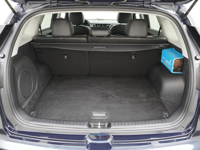 KIA e-Niro 64kWh 204PK Leder Camera Adaptive-Cruise Warmtepomp Apple Carplay Android Auto Navi Ecc DAB Pdc Executive-Line Stoel Verwarming/Ventilatie + Elektrisch verstelbaar Keyless Led Achterbank+Stuur Verwarming Dodehoek assistent Regen-Lichtsensor JBL-Soundsyste