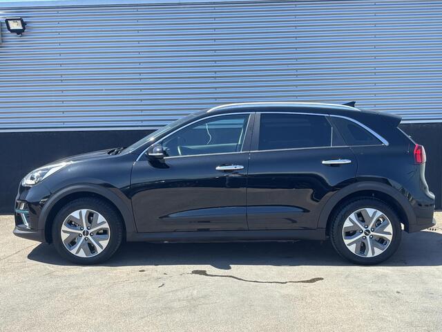 KIA e-Niro DynamicLine 64 kWh Navigatie, Nieuw geleverd en dealeronderhouden, 1e eign. Climate control, Adaptieve cruise control