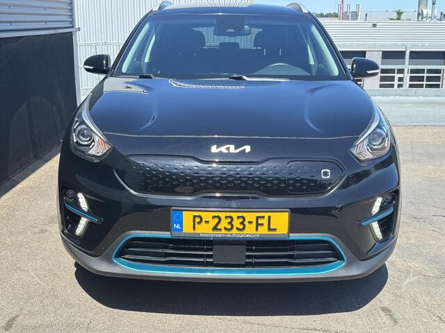 KIA e-Niro DynamicLine 64 kWh Navigatie, Nieuw geleverd en dealeronderhouden, 1e eign. Climate control, Adaptieve cruise control