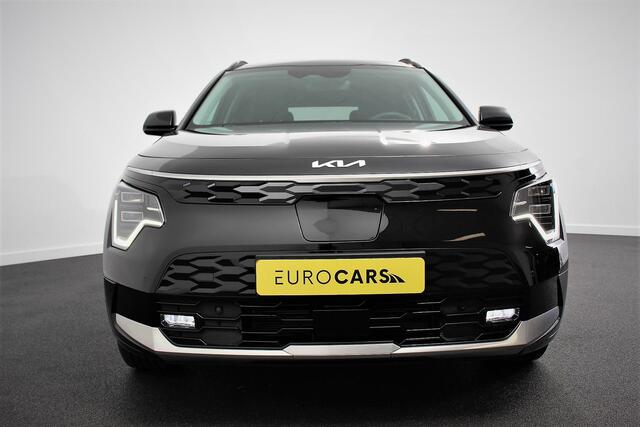 KIA e-Niro EV ExecutiveLine 64.8 kWh | DEMO! | Navigatie | Half Leder | Schuif-kantel dak | Elektrisch bedienbare achterklep | DAB | Led | Camera
