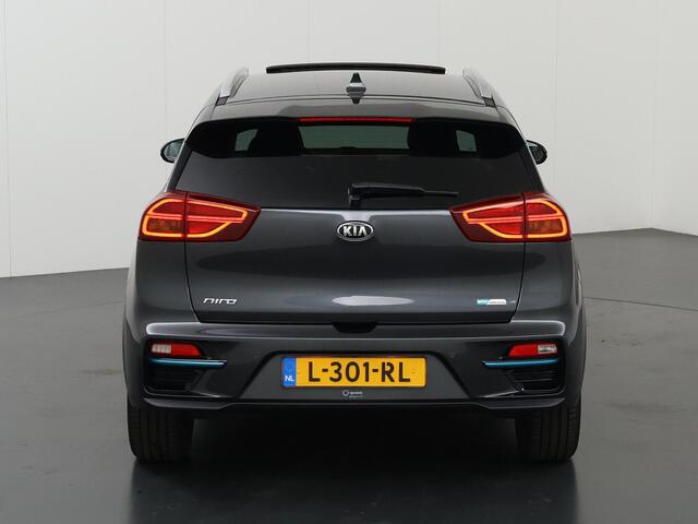 KIA e-Niro ExecutiveLine 64 kWh | Panoramadak | Lederen Bekleding | JBL Audio | Dodehoekdetectie | Stoel/Stuurwielverwarming | Stoelventilatie | Elektrisch bedienbare bestuurdersstoel met geheugenfunctie