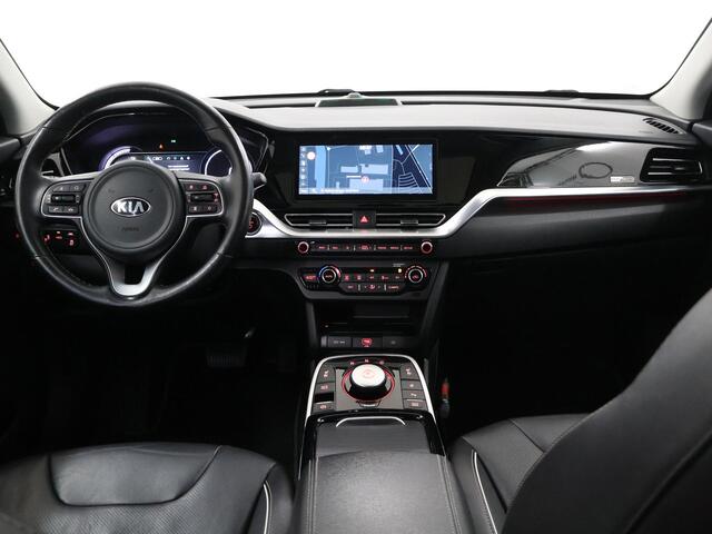 KIA e-Niro ExecutiveLine 64 kWh | Panoramadak | Lederen Bekleding | JBL Audio | Dodehoekdetectie | Stoel/Stuurwielverwarming | Stoelventilatie | Elektrisch bedienbare bestuurdersstoel met geheugenfunctie