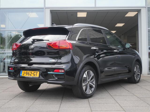KIA e-Niro ExecutiveLine 64 kWh LED| Stoelverwarming | Climate control | Navigatie| Keyless entry |