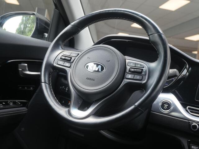 KIA e-Niro ExecutiveLine 64 kWh LED| Stoelverwarming | Climate control | Navigatie| Keyless entry |