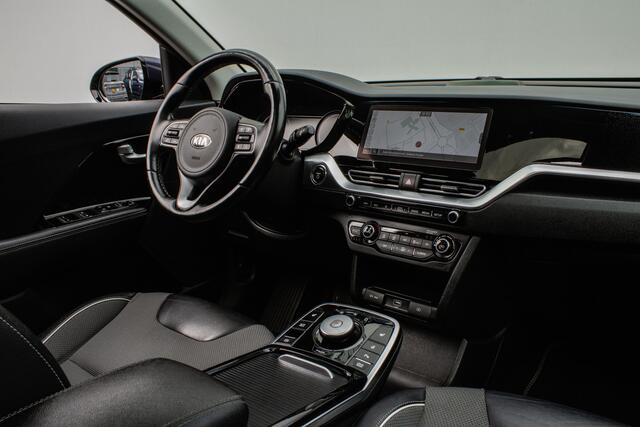 KIA e-Niro DynamicPlusLine 64 kWh Schuifdak/ Stoelverwarming/ Camera/ Carplay/ Navigatie/ Full led