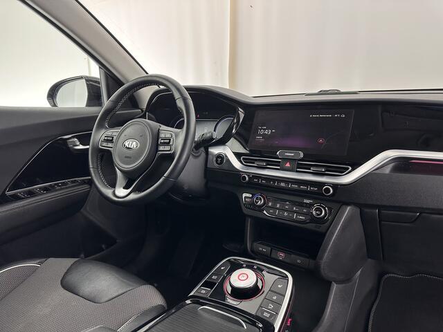 KIA e-Niro DynamicLine 64 kWh [ 3-Fase ] (INCL.BTW) Aut. *LEATHER-MICROFIBRE | NAVI-FULLMAP | AMBIENT-LIGHT | DAB+ | ADAPTIVE-CRUISE | CAMERA | COMFORT-SEATS | KEYLESS | DIGI-COCKPIT | SHIFT-PADDLES | HEATED-SEATS | CARPLAY | LANE-