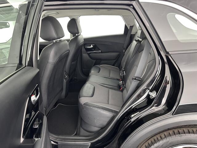 KIA e-Niro DynamicLine 64 kWh [ 3-Fase ] (INCL.BTW) Aut. *LEATHER-MICROFIBRE | NAVI-FULLMAP | AMBIENT-LIGHT | DAB+ | ADAPTIVE-CRUISE | CAMERA | COMFORT-SEATS | KEYLESS | DIGI-COCKPIT | SHIFT-PADDLES | HEATED-SEATS | CARPLAY | LANE-