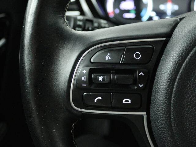 KIA e-Niro DynamicPlusLine 64 kWh | Camera | Schuif/Kanteldak | Trekhaak | Nederlandse Auto | NAP |