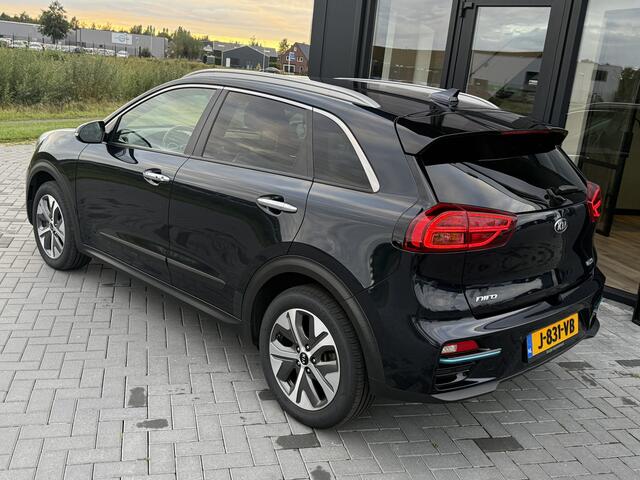 KIA e-Niro ExecutiveLine 64 kWh Leer | Navi | Warmtepomp | FULL