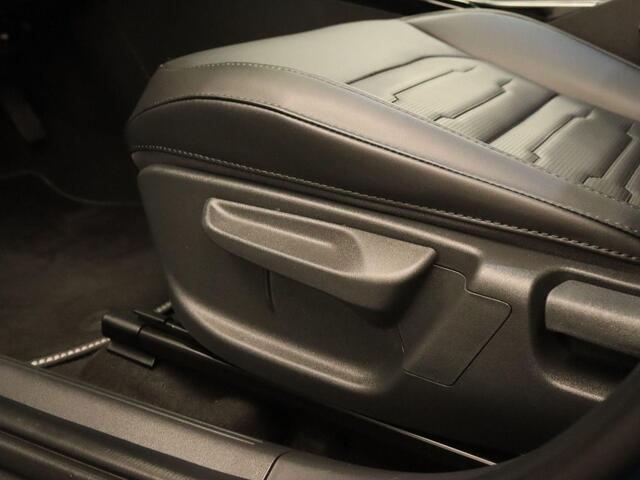 KIA e-Niro EV DynamicPlusLine 64.8 kWh - ORIGINEEL NEDERLANDSE AUTO - SOH 98,4%! - 3 FASE LADEN - TREKHAAK GEREMDTREKGEWICHT 750KG - HEAD-UP DISPLAY - ELEKTRISCHE ACHTERKLEP - SCHUIF/KANTELDAK - KEYLESS ENTRY & START - STUUR EN STOEL VERWARMING - PARKEERSENSOREN VOO