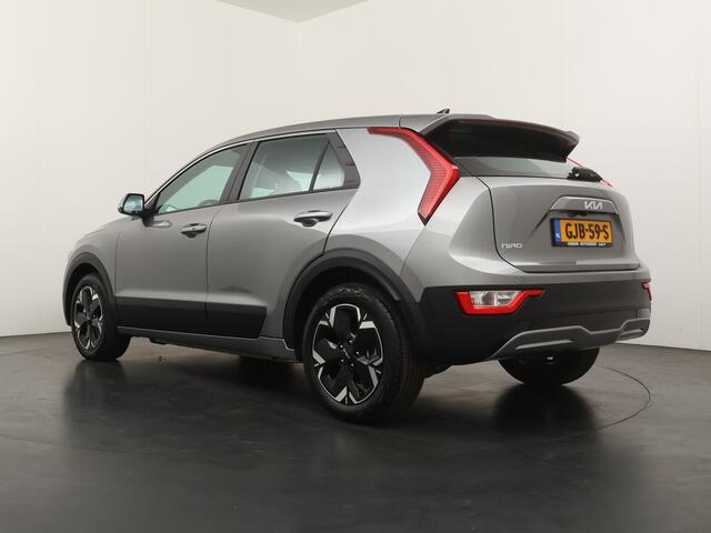 KIA e-Niro EV Light Edition 64.8 kWh - SOH 99,5% - Achteruitrijcamera - Parkeersensoren achter - Navigatie - Apple Carplay / Android Auto - Fabrieksgarantie tot 08-2031