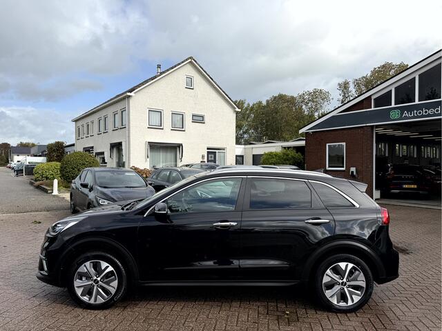 KIA e-Niro DynamicPlusLine 64 kWh Fase 3, Schuif-/kanteldak, Navi, Camera
