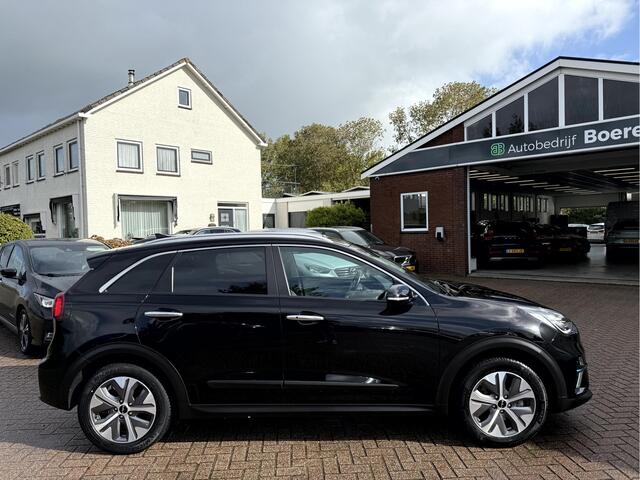 KIA e-Niro DynamicPlusLine 64 kWh Fase 3, Schuif-/kanteldak, Navi, Camera