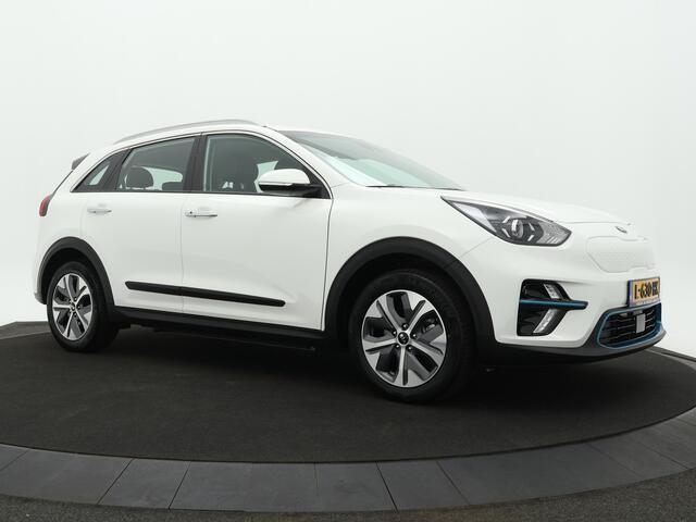 KIA e-Niro DynamicLine 39.2kWh - SOH 97,2% - Apple CarPlay/Android Auto - Achteruitrijcamera - Cruise Control - Navigatie - Climate Control - Fabrieksgarantie tot 05-2028