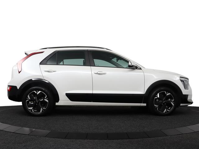 KIA e-Niro EV DynamicLine 64.8 kWh - PDC - Achteruitrijcamera - Apple carplay / Android auto - Climate control - Fabrieksgarantie t/m 30-06-2030
