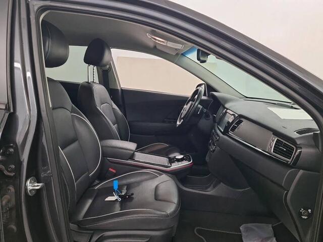 KIA e-Niro ExecutiveLine 64 kWh | Trekhaak |