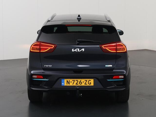 KIA e-Niro Edition 64 kWh | SOH 97% | Trekhaak | Stoel/Stuurwielverwarming | Keyless | Navigatie | Climate Control | Parkeercamera |