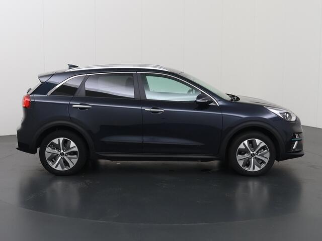 KIA e-Niro Edition 64 kWh | SOH 97% | Trekhaak | Stoel/Stuurwielverwarming | Keyless | Navigatie | Climate Control | Parkeercamera |