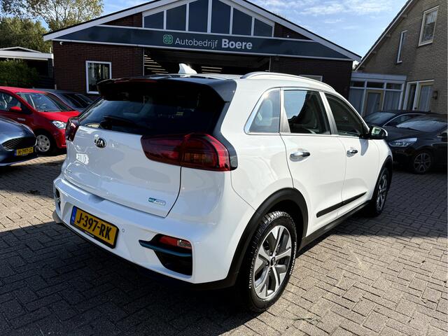 KIA e-Niro ExecutiveLine 64 kWh 3-Fase, Warmtepomp, Camera, DAB