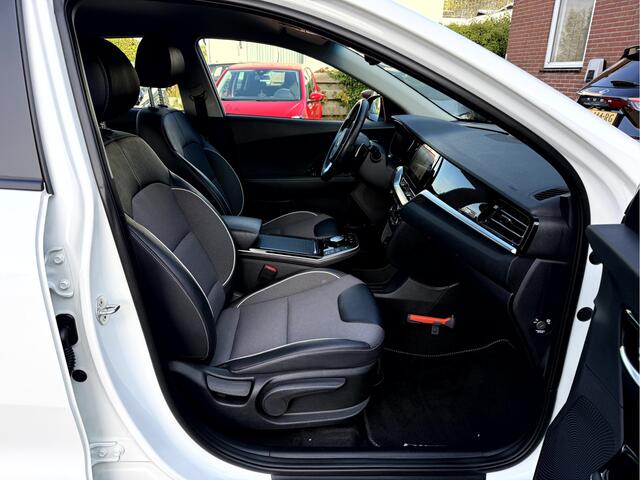 KIA e-Niro ExecutiveLine 64 kWh 3-Fase, Warmtepomp, Camera, DAB