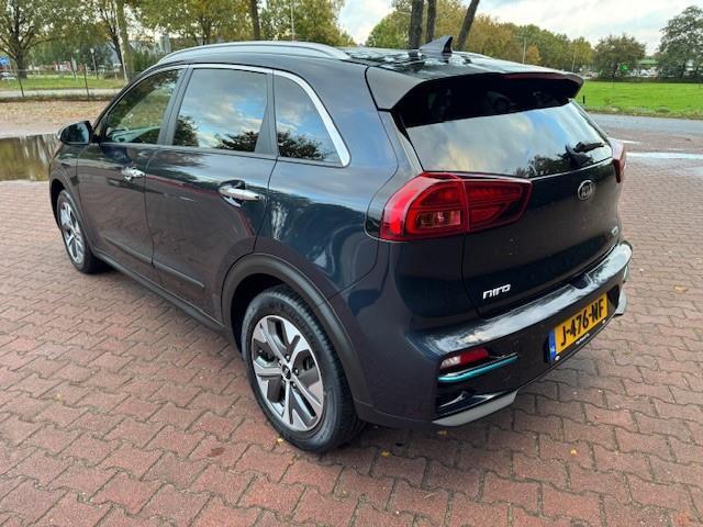 KIA e-Niro EXECUTIVELINE 64KWH 3 FASEN/ACARPLAY/LEER/LED/CAM/FABRIEKSGARANTIE