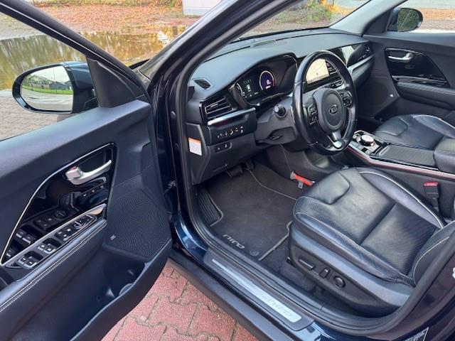 KIA e-Niro EXECUTIVELINE 64KWH 3 FASEN/ACARPLAY/LEER/LED/CAM/FABRIEKSGARANTIE