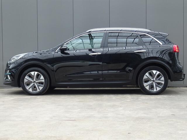 KIA e-Niro ExecutiveLine 64 kWh * LEER * TREKHAAK * 474 KM ACCU RANGE !!